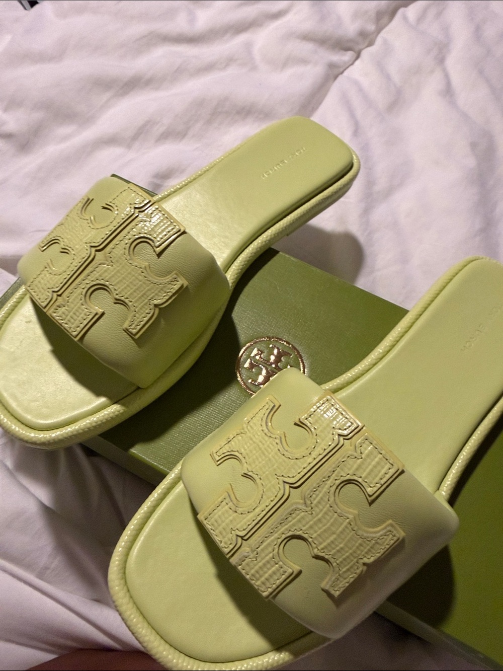 Tory Burch Logo Slide - Picture 3 of 4